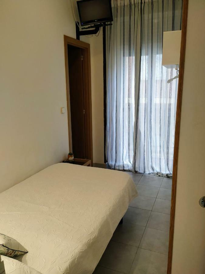 Hostal Abitum Мадрид Экстерьер фото